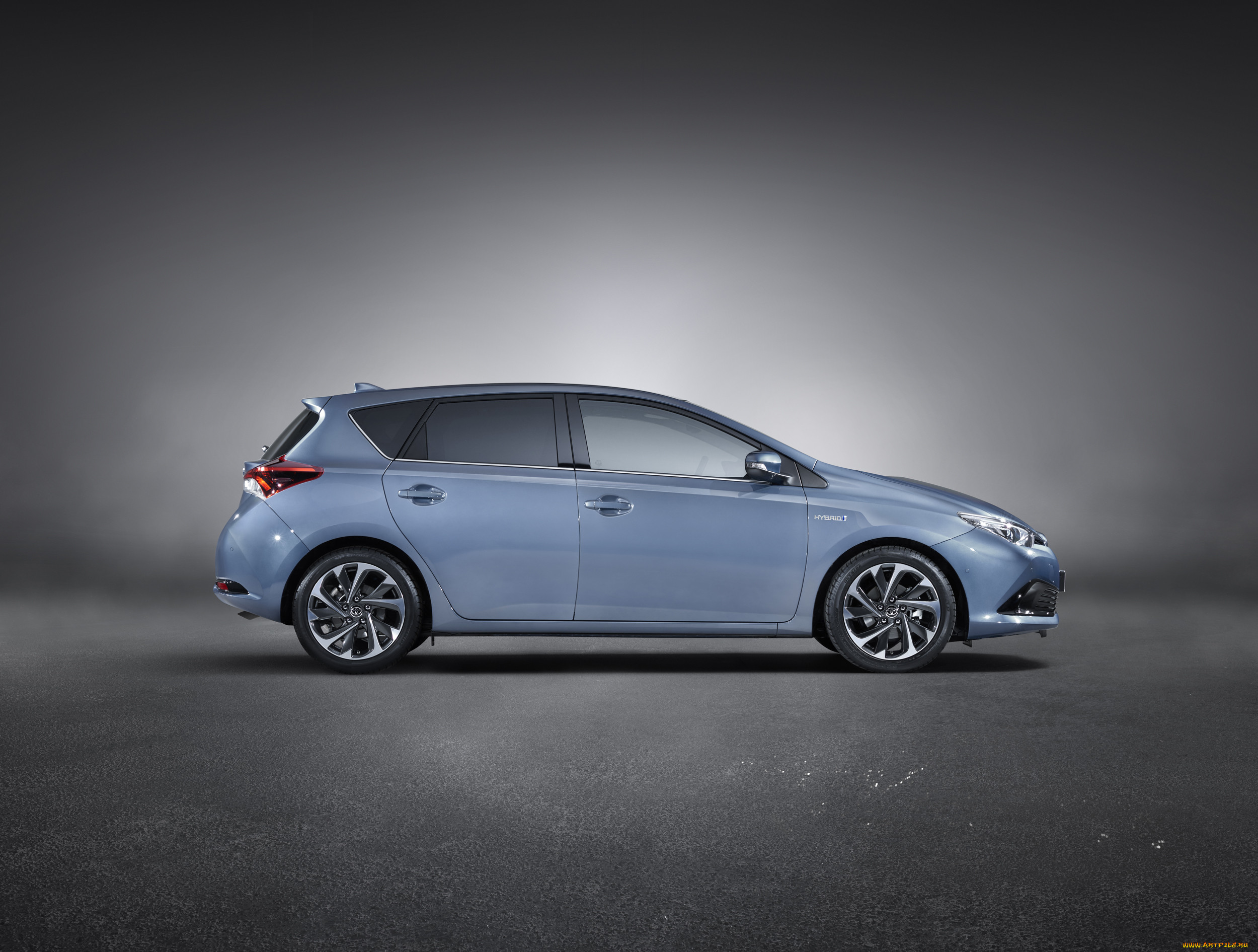 Toyota Auris 2015 универсал